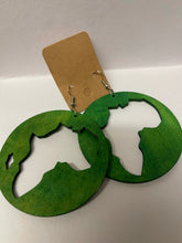 Load image into Gallery viewer, Natural Green Cut Out Africa Wooden Earring
