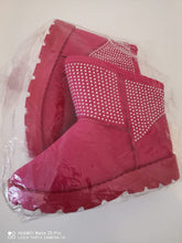 Load image into Gallery viewer, New Kiddies Pink ankle length diamante boots
