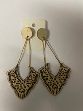 Load image into Gallery viewer, Natural Authentic Wooden Triangular Patterned Earrings
